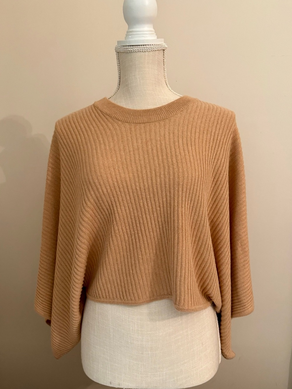 Kerisma Cropped Ribbed Sweater in Camel NWT O/S